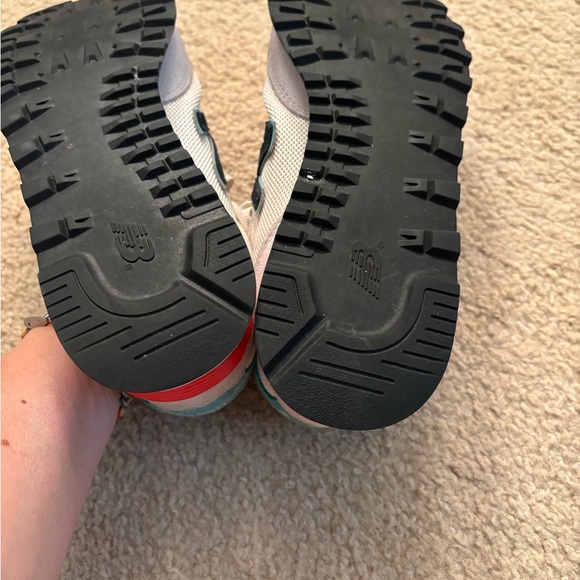 New Balance 515, women's 9.5B, white/gray/teal/red - Picture 7 of 9